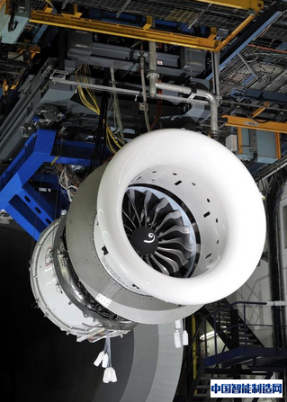 搭载3D打印燃料喷嘴：波音737MAX成功试飞